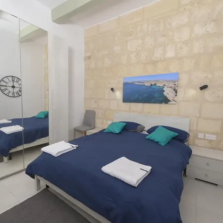 Stylish Valletta 1 Bedooom Penthouse With Terrace In The Centre With Views Exterior photo