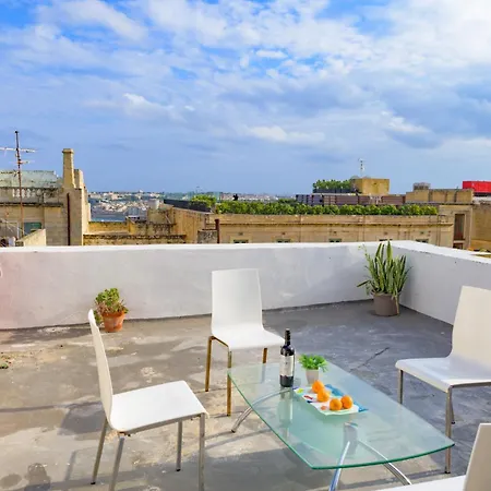 Stylish Valletta 1 Bedooom Penthouse With Terrace In The Centre With Views Exterior photo